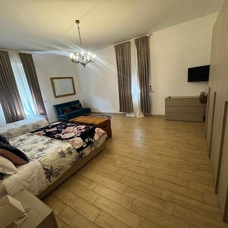 Апартаменты La Casa Di Sarah Aspetta Voi Неаполь Экстерьер фото